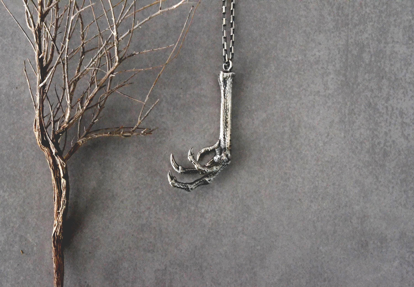 --AMULET--Large Claw Necklace Raven Foot Witch Talisman Pendant 925 Silver Macabre Occult Wiccan Jewelry