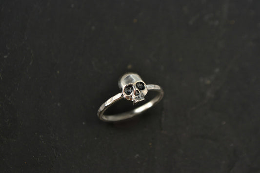 Memento Mori Skull Ring Gothic Ring, Stacking Sterling Silver Goth Punk Jewelry Skeleton Ring Unisex