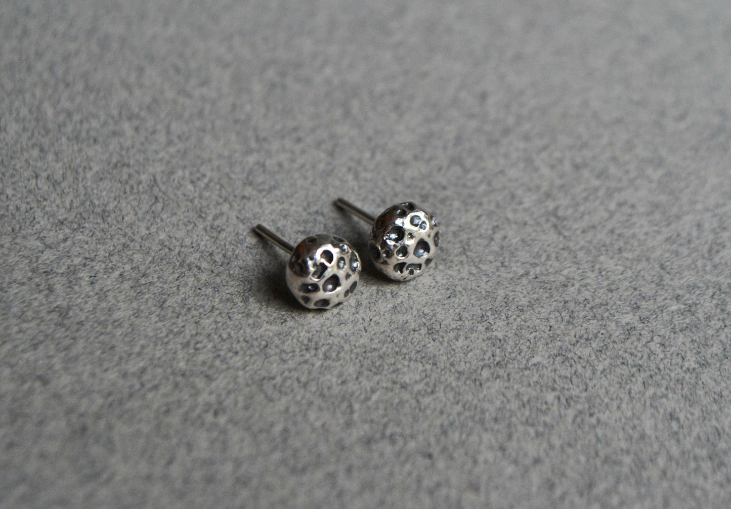 Sterling Silver Full Moon Stud Earrings Space Celestial Minimalist Jewelry Circle Earrings Meteorite